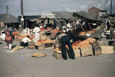 A market, Seoul fruit stands